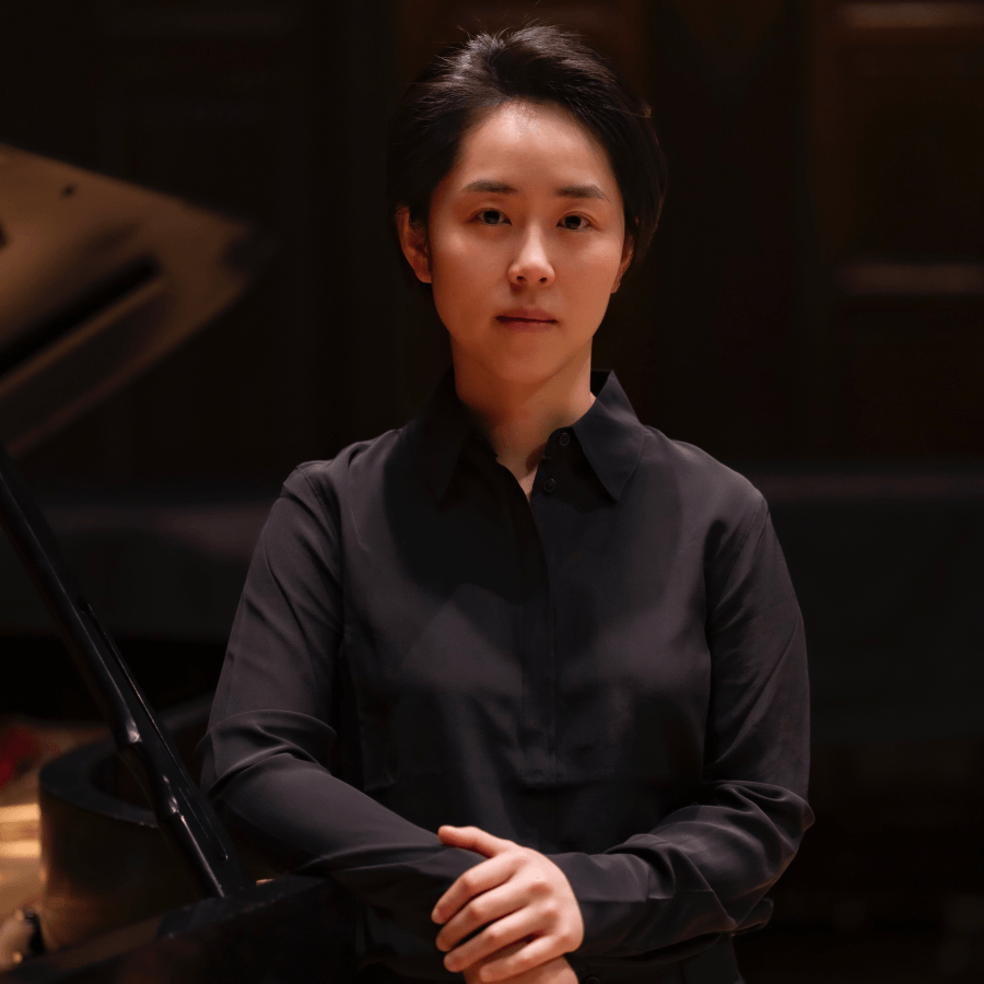 Huiping Cai Headshot